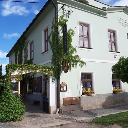 Penzion A Restaurace U Hajku Nove Dvory  Exterior photo