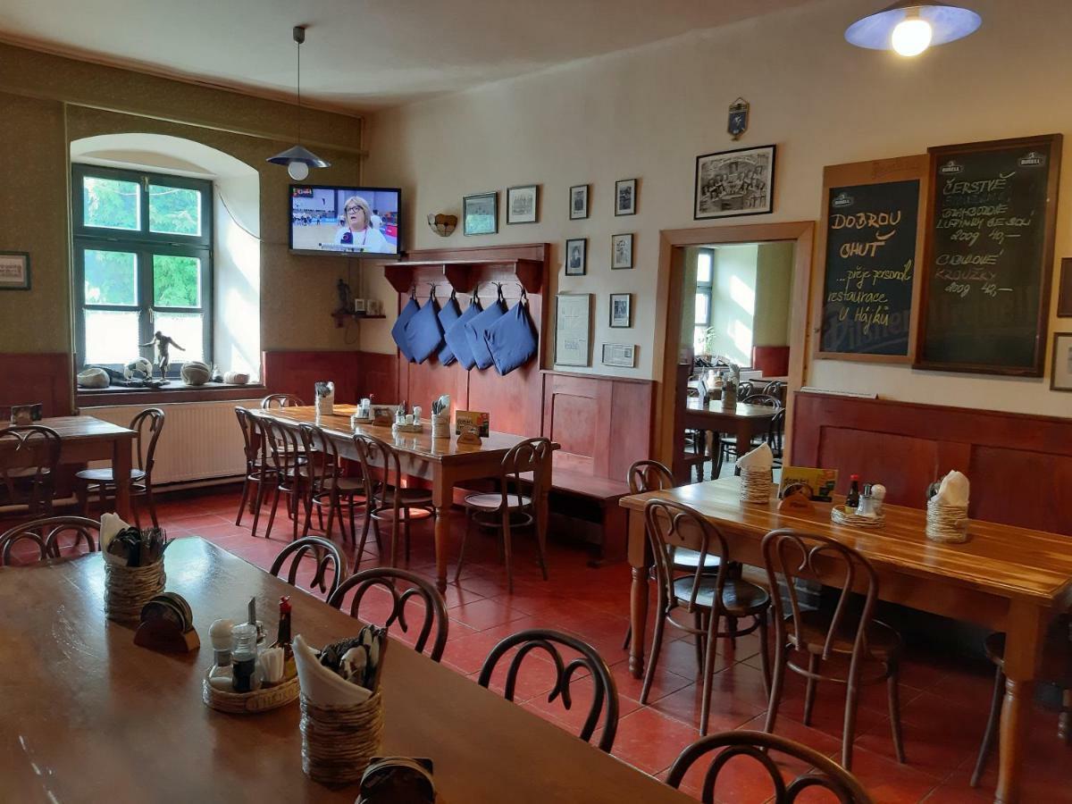 Penzion A Restaurace U Hajku Nove Dvory  Exterior photo